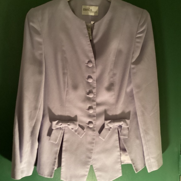 2 separate 2 piece womens dress suits - Picture 3 of 4